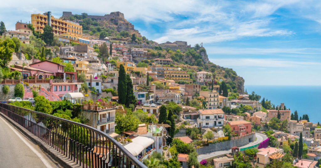 Vista di Taormina
